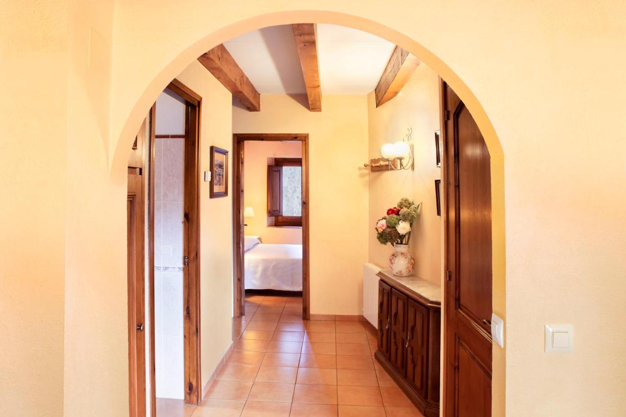 Allotjaments Placa Major-Grevol Santa Pau Zewnętrze zdjęcie